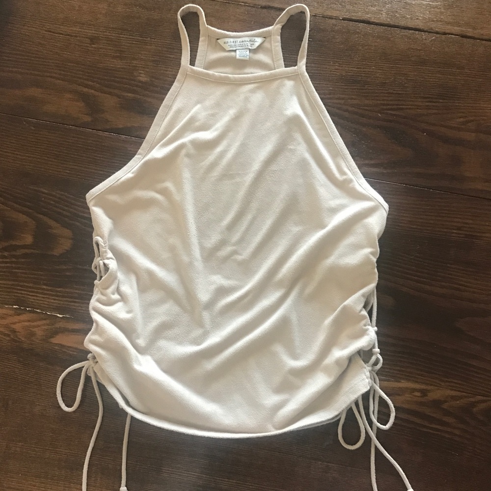 AE Beige Crop Top! Ruching sides 💫 (S)